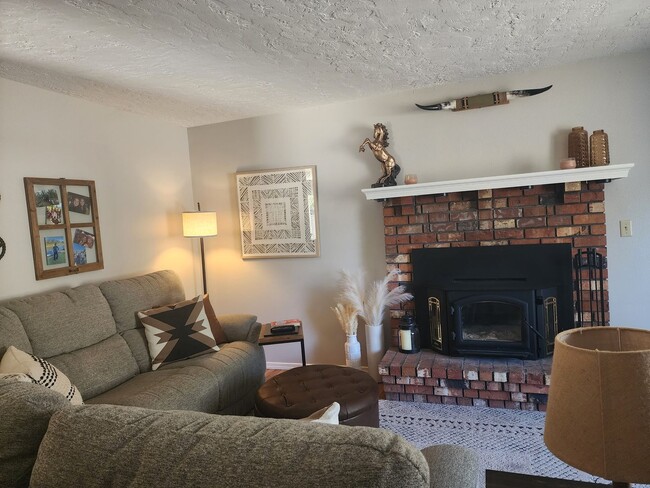 Photo - Pet Friendly, Single-Level, Attractively Updated Home in NE Newberg