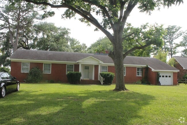 Building Photo - Great Waterfront Retreat Rental