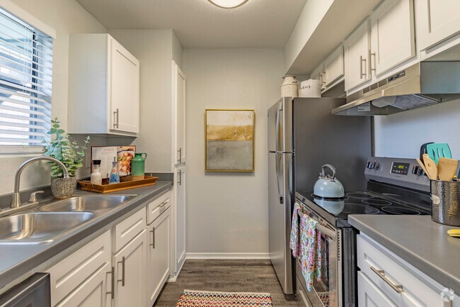 2HAB, 2BA - 924 ft² - Solana Vista