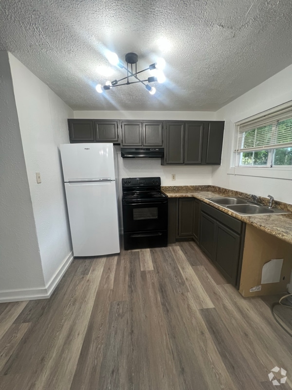 Building Photo - 237 Waddell Cir Rental