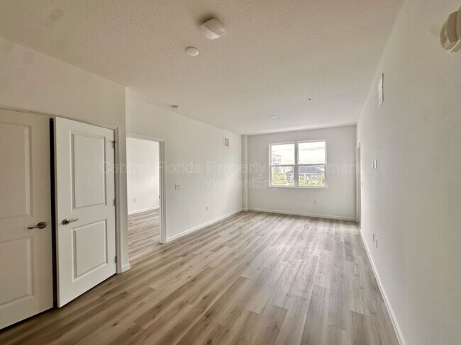 Photo - 1220 Southstation Pl Unidad 205