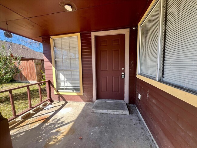 Photo - 10610 Sandy River Dr