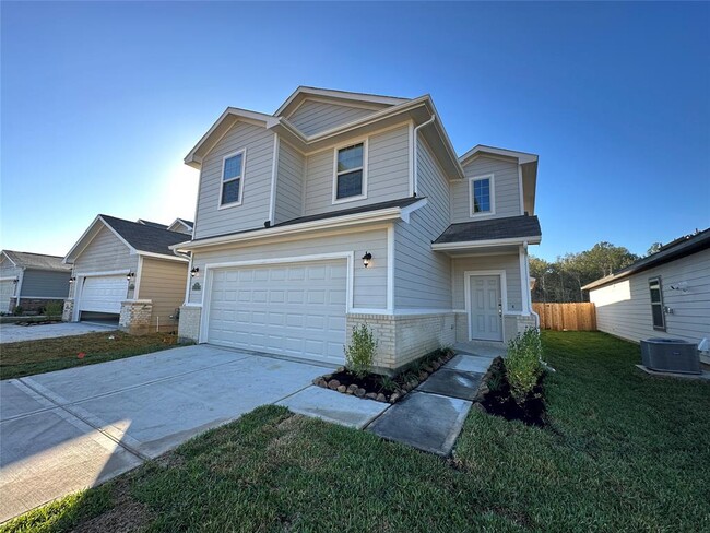 Photo - 16646 Moss Ln House