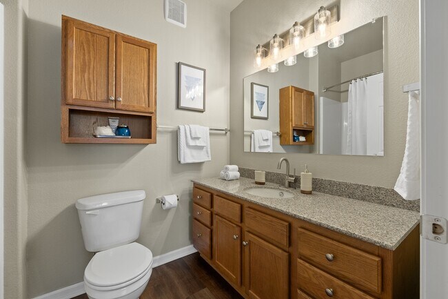 2bd 2ba - Premium Unit