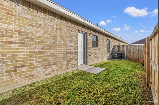 1005 W La Pointe Ave Unit 3
