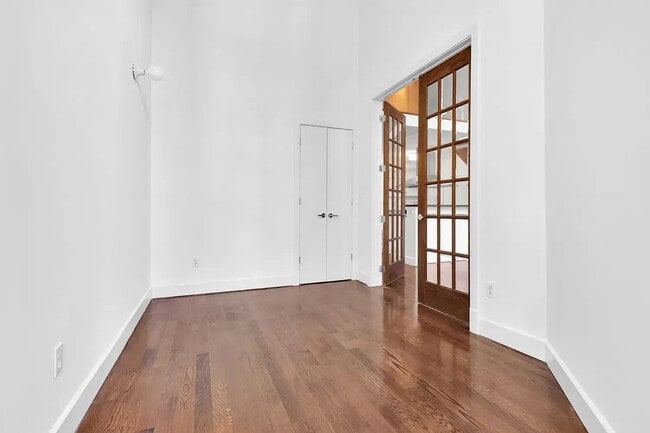 Photo - Perfect 1Bedroom Available Unit 3