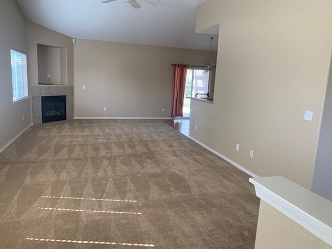 Photo - 3 Bedroom, 2 Bath Home with attached 3 car...