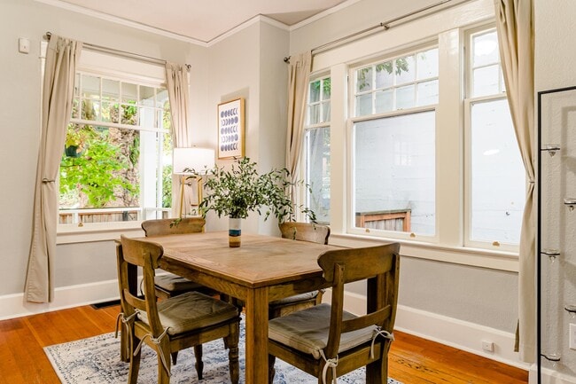 Photo - 2729 NE 7th Ave