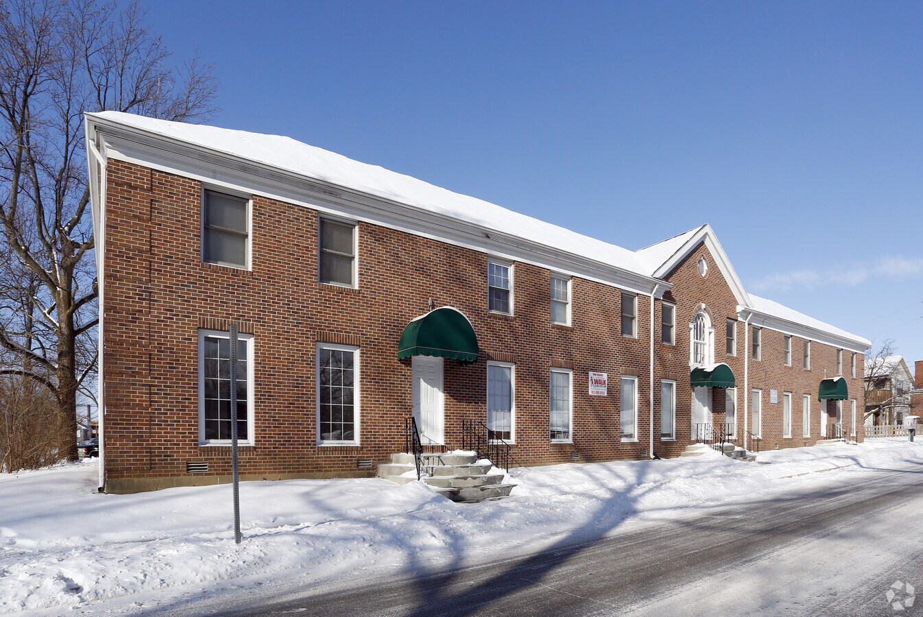 The Aquitaine - The Aquitaine Apartments
