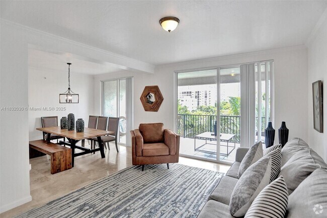 Building Photo - 17100 N Bay Rd Unit 1501 Rental