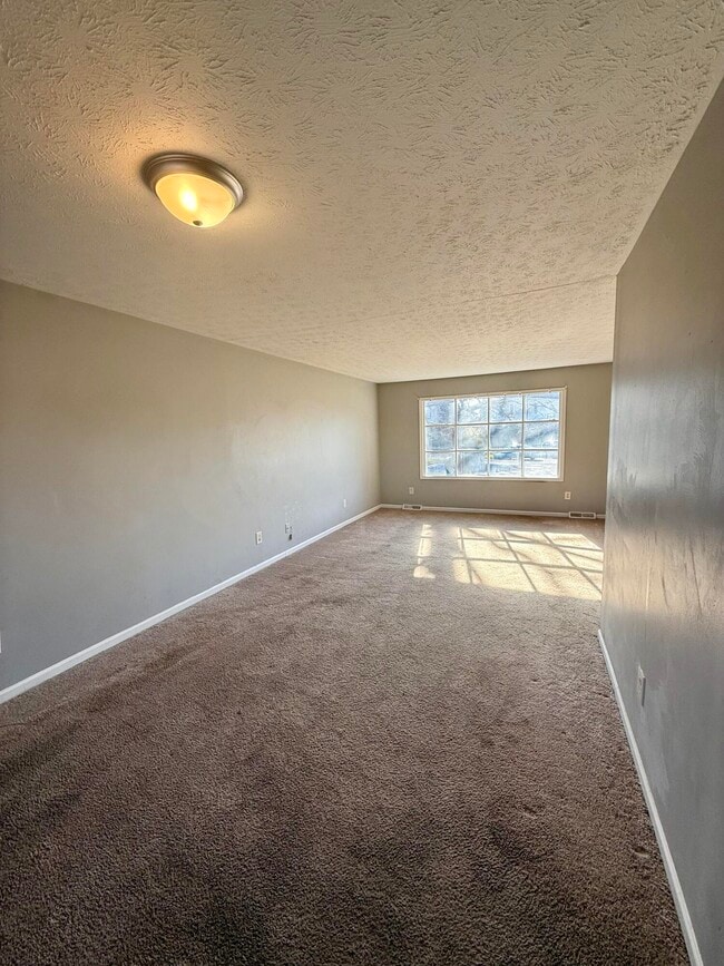 Photo - 388 S Eagle Creek Dr