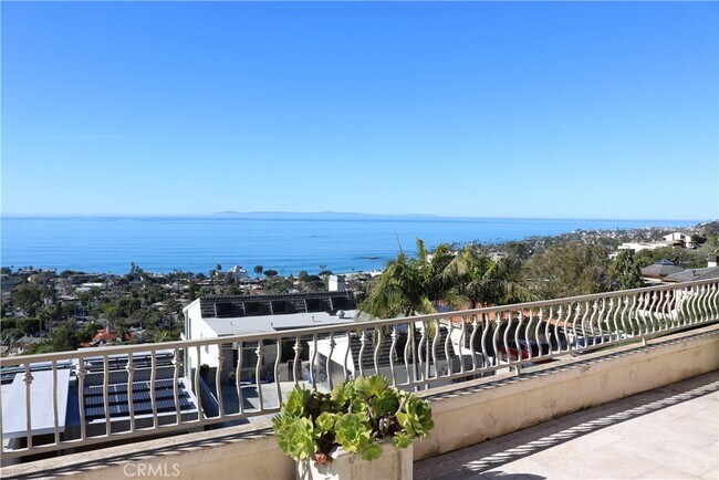 Photo - 1060 Skyline Dr