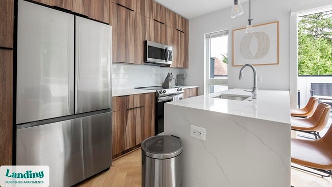 Photo - 3743 12th St NE Unidad 27.1404856