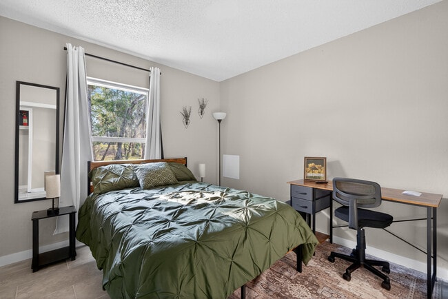 Building Photo - 1941 Brown Rd