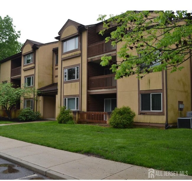 Building Photo - 3123 Sayre Dr Rental
