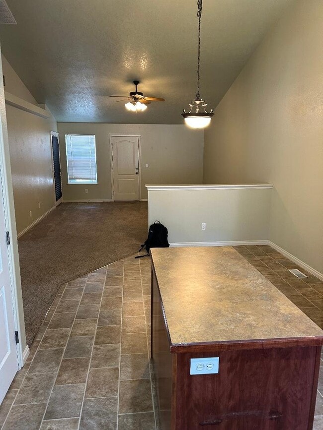 Photo - 4881 Holmes St Unidad 4887