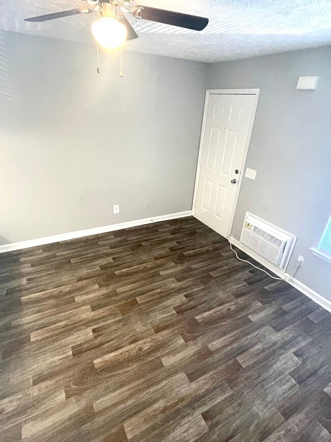 Photo - Cove at Center Point