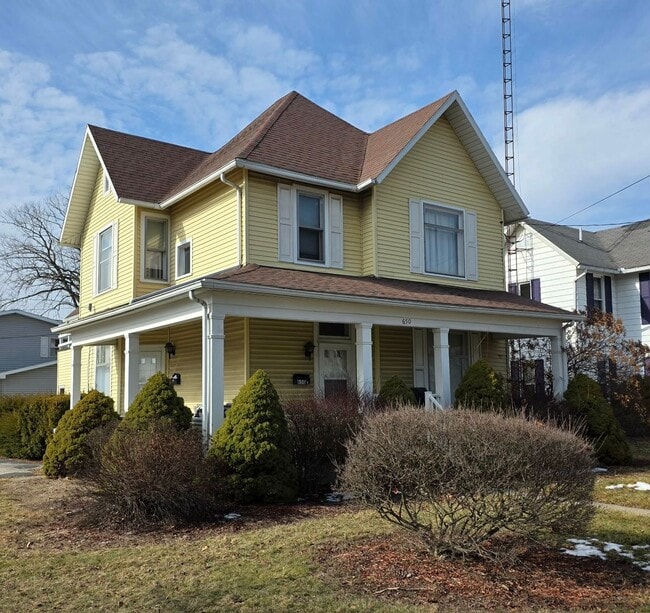 Building Photo - 650 S Main St Unit 650 1/2 S Main Upper