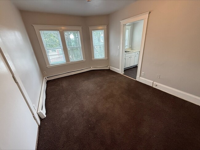 Building Photo - 3 Kingsley Terrace Unit 12 Rental