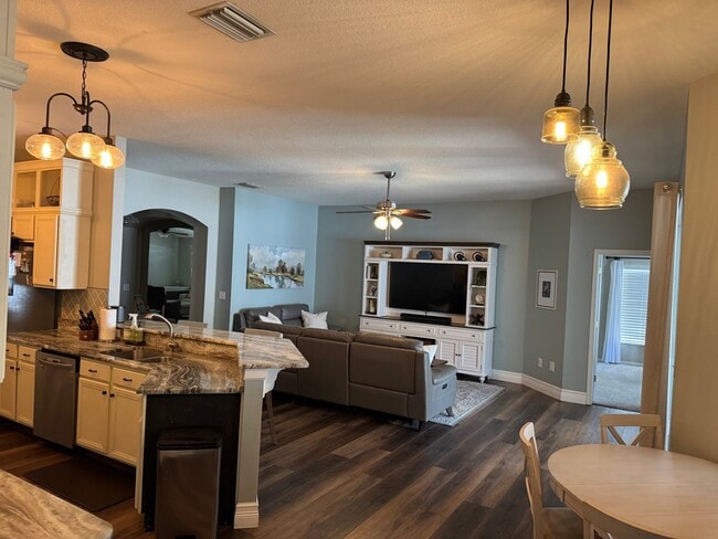 Photo - 2735 Valencia Grove Dr