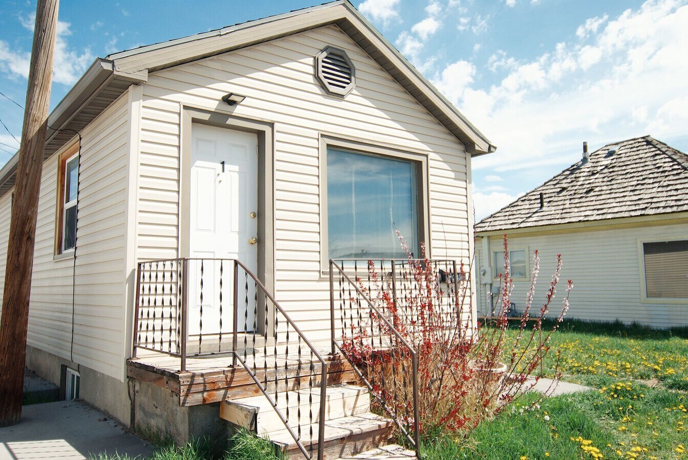 Photo - 343 W Judicial St Unit 1