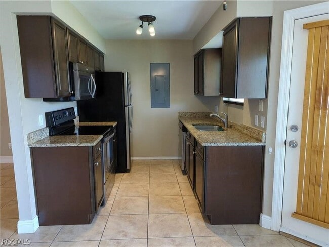 Photo - 1503 SW 48th Terrace
