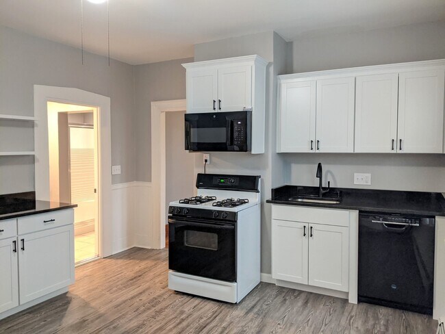 Photo - 19 Dane St Unit 1