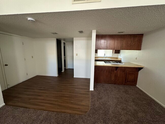 Photo - 7813 S Laurelglen Blvd