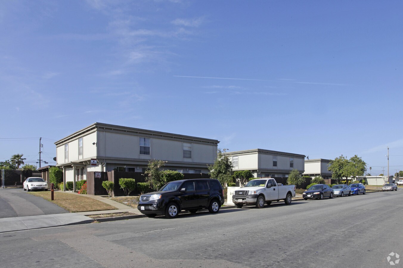 Photo - Crescent Apartments