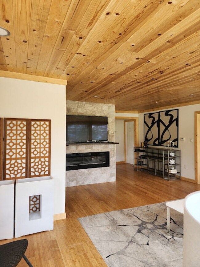 Photo - Long Realty & Property Management - Very Beautiful Cabin Close to Ski Resorts