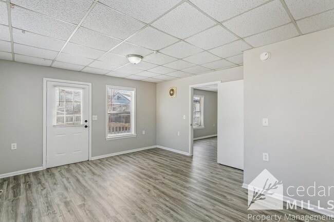 Photo - Wheelchair accessible LARGE 1 bedroom on the North side!