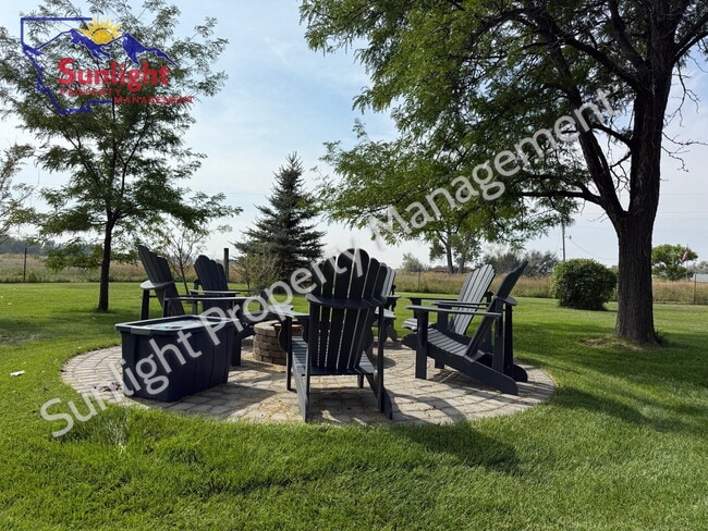 Building Photo - 15 Applewood Dr