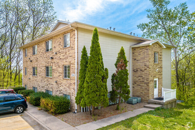 Building Photo - Forest Ridge Rental