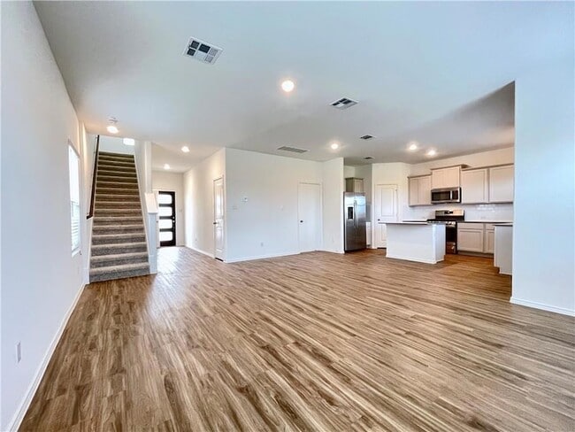 118 Canley Lp
