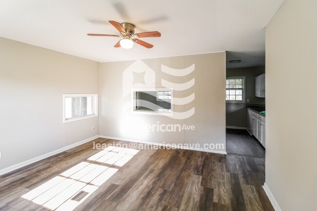 Photo - 211 Stevens St