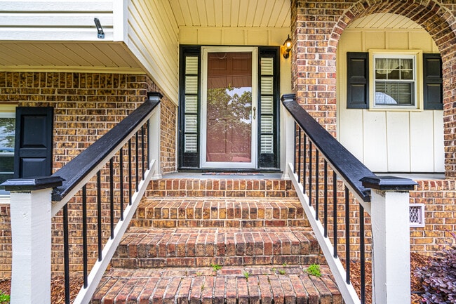 Photo - 10215 Melanie Dr SE