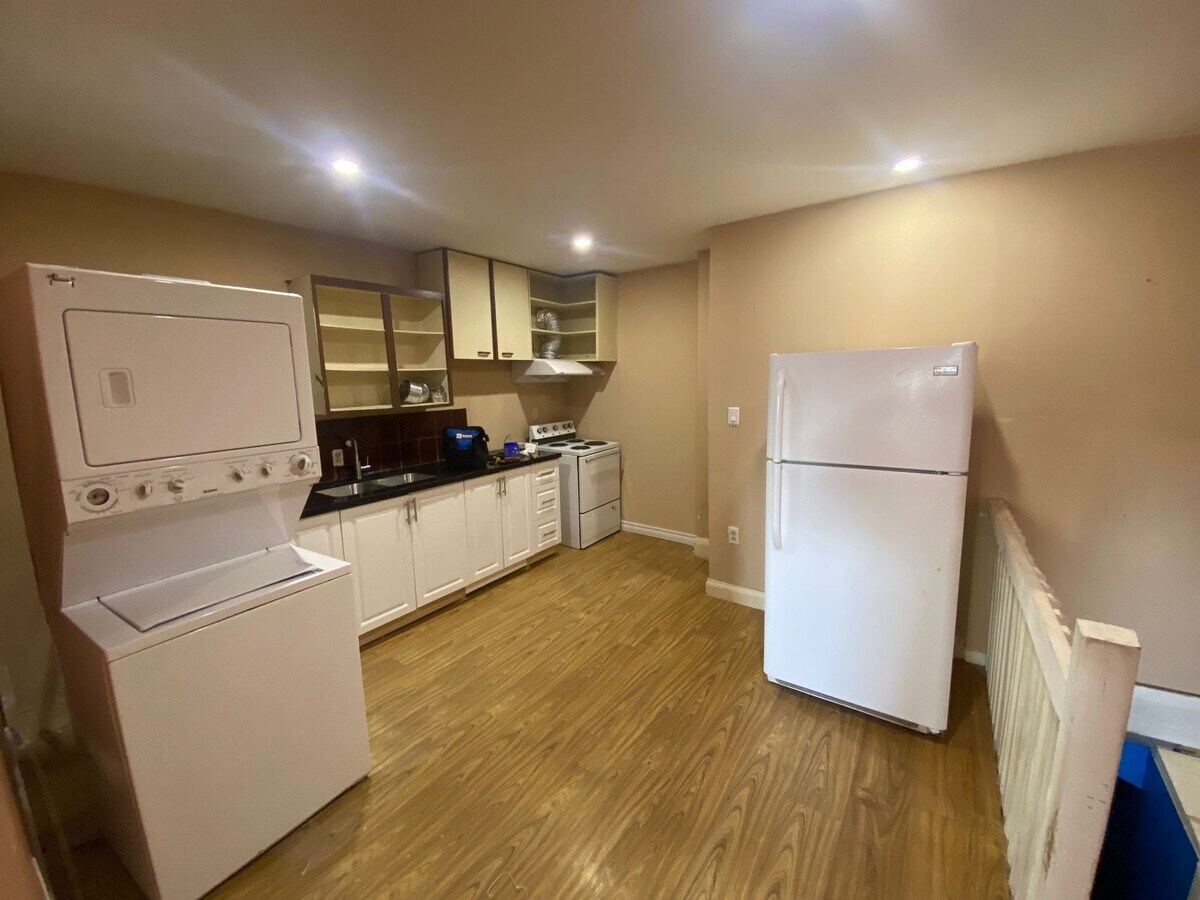 Photo - 58 Eldon Ave Unit 3