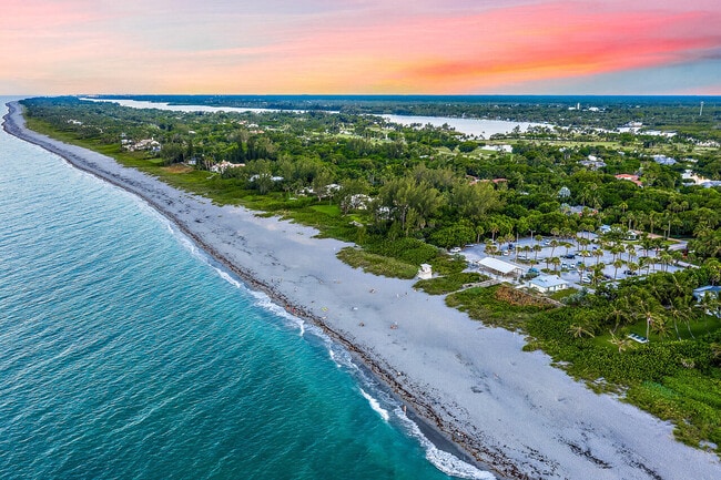 Photo - 12140 SE Indian River Dr N