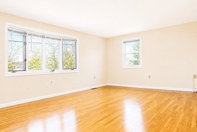 Photo - 160 Cypress St