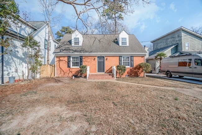 Building Photo - 735 Goldsboro Ave