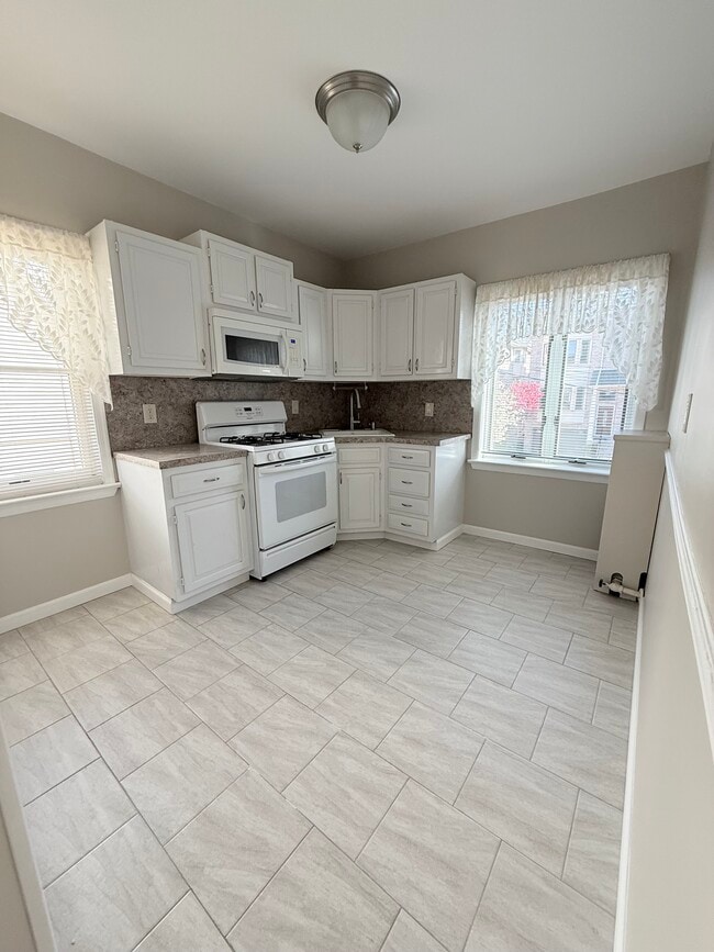 Photo - 270 Grant Ave Unit 2