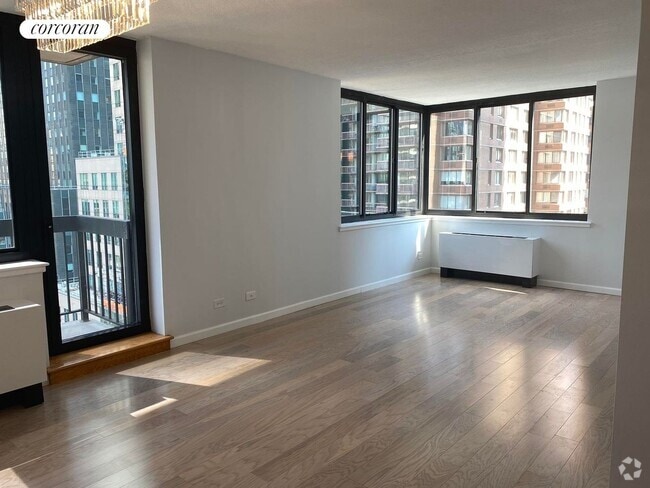 Building Photo - 250 E 40th St Rental