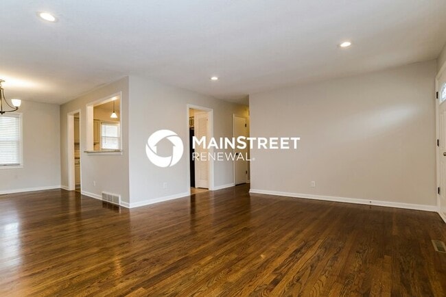 3 Bedroom Pet-Friendly Home in KANSAS CITY, MO with Main Street Renewal