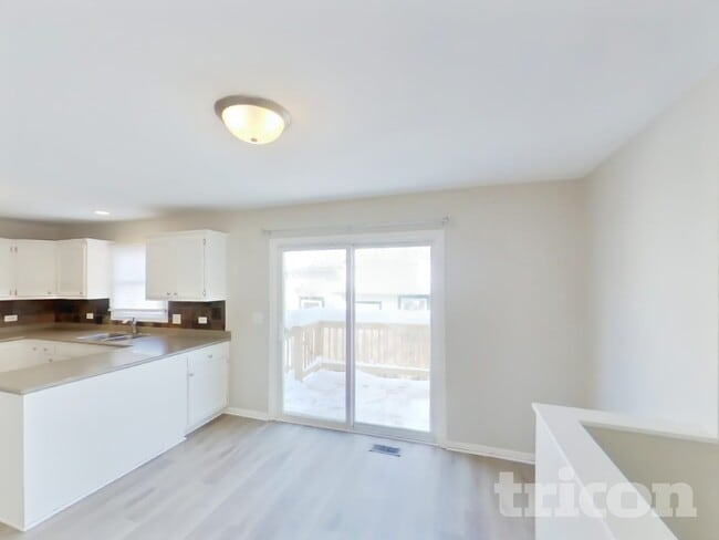 Photo - 24882 W Forest Dr