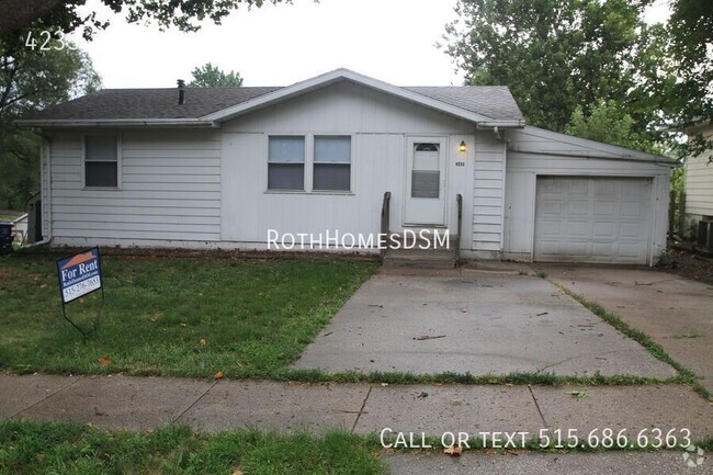 Building Photo - 3 bedroom 2 bath with attached garage Full... Rental