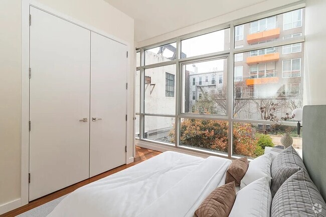 Building Photo - 162 N 12th St Unit 2A Rental