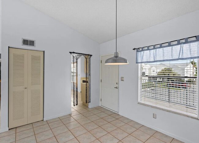 Photo - 2516 Woodgate Blvd Condo Unit 204