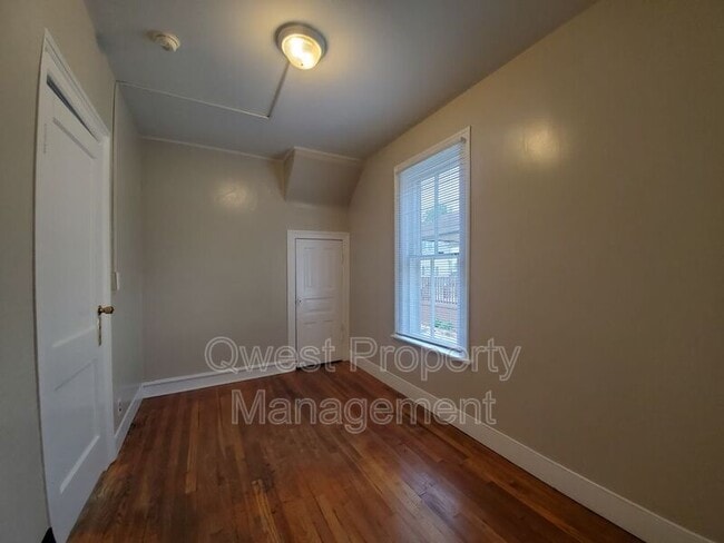 Photo - 845 Nagold St NW