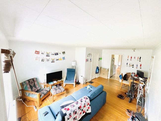 Photo - 5850 Primrose Ave