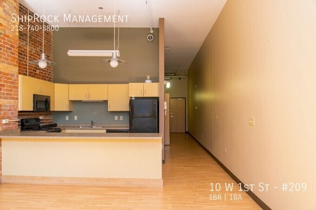 Photo - 10 W 1st St Unit #209